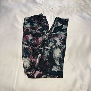 These awesome floral RBX active leggings are a must-have!